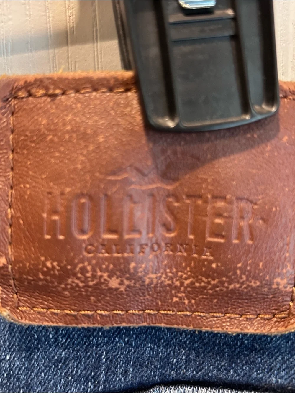 Hollister Epic Flex Men’s Slim Straight Size 34x30 Medium/Dark Wash Denim Jeans